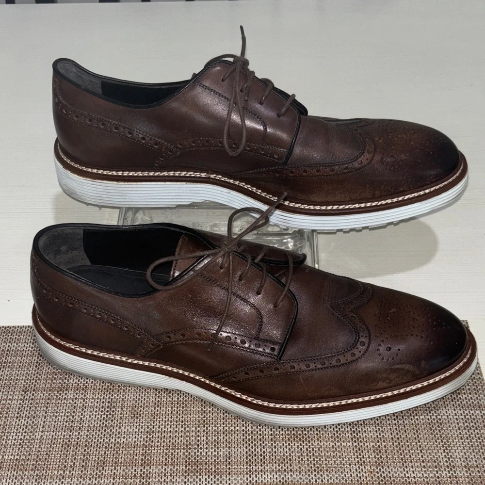 Johnston & Murphy Leather Wingtip Oxfords. Men's 12. Excellent condition. Nice! - Picture 2 of 8